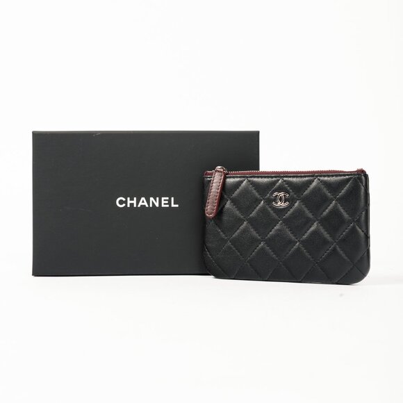 Chanel Black Lambskin Classic Zipped O Pouch - Picture 13 of 13